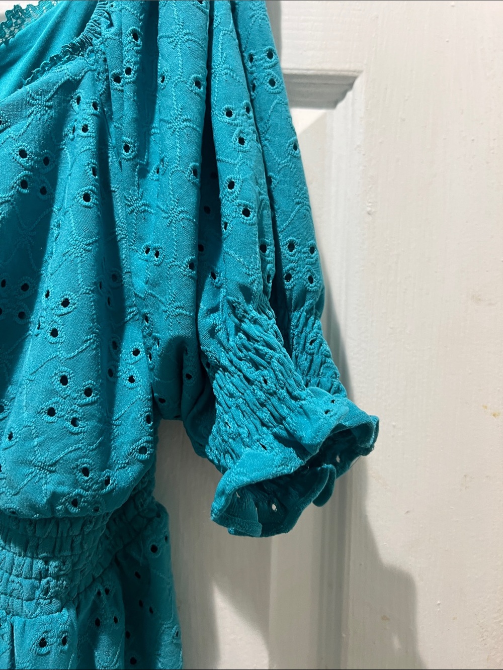 torrid Teal Eyelet Puff Sleeve Blouse NWT - Picture 6 of 10